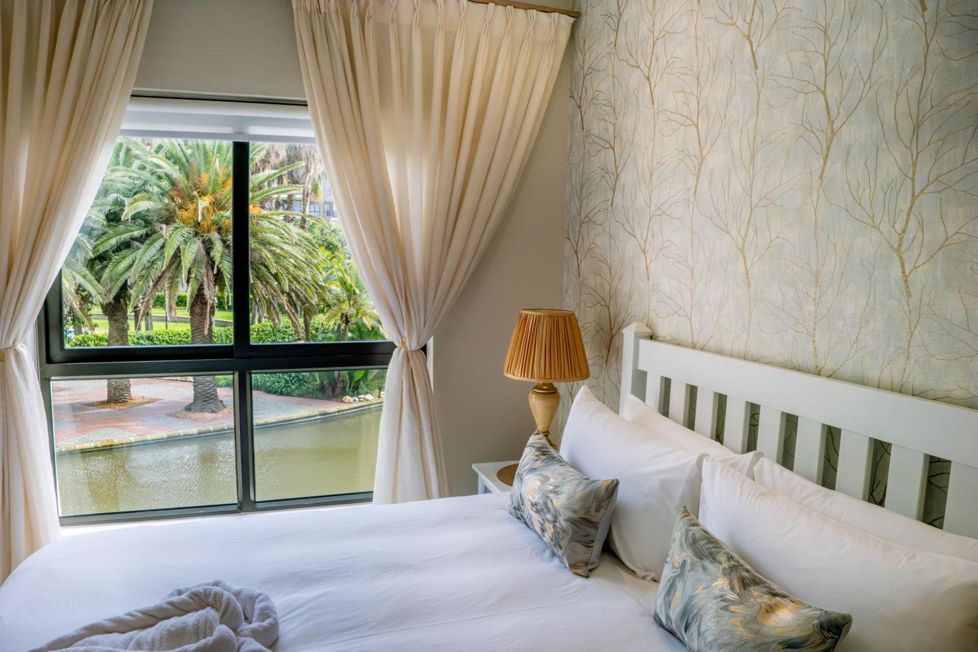 Majorca Apartments By Bon Hotels Cape Town Bagian luar foto