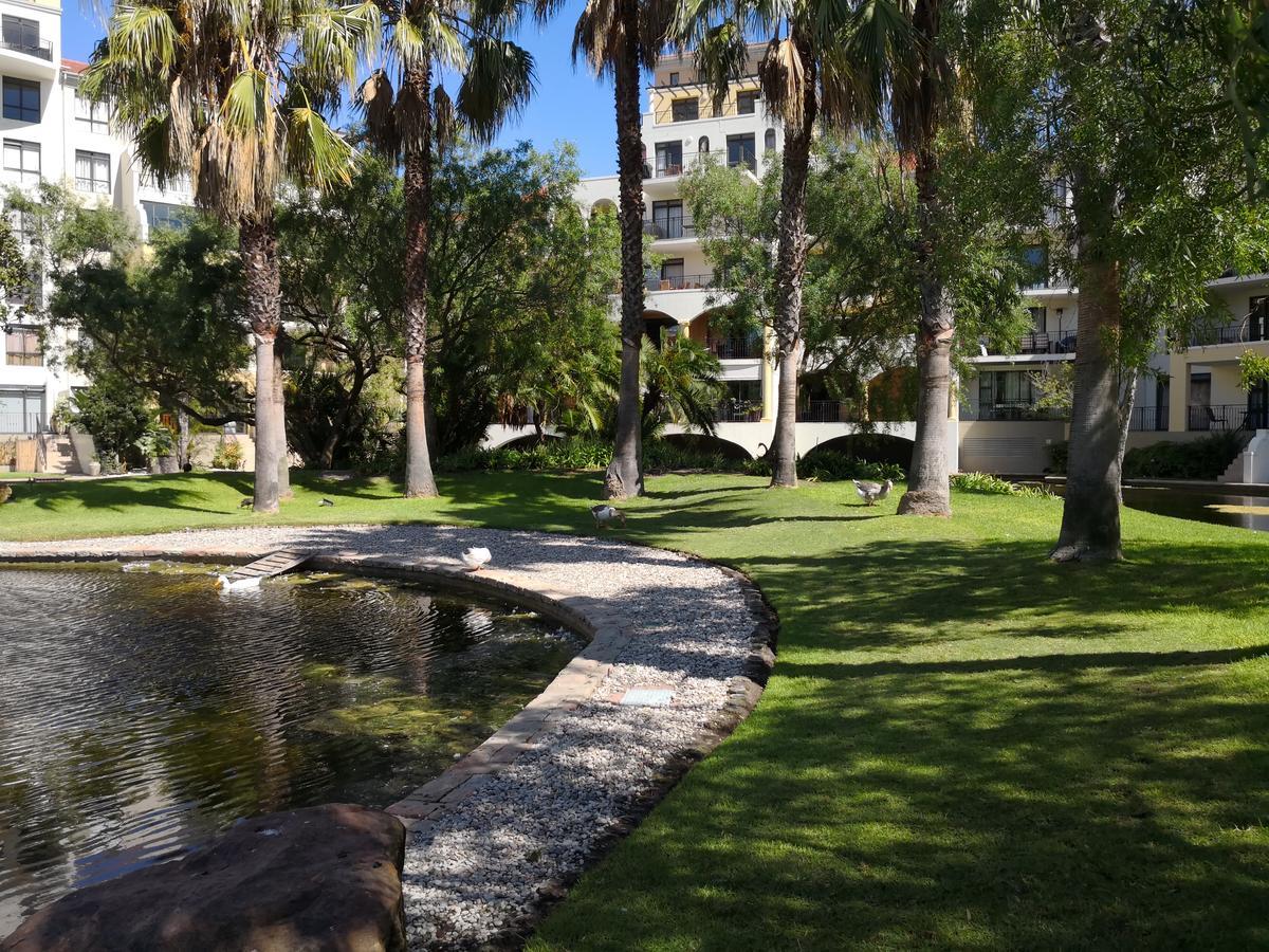 Majorca Apartments By Bon Hotels Cape Town Bagian luar foto