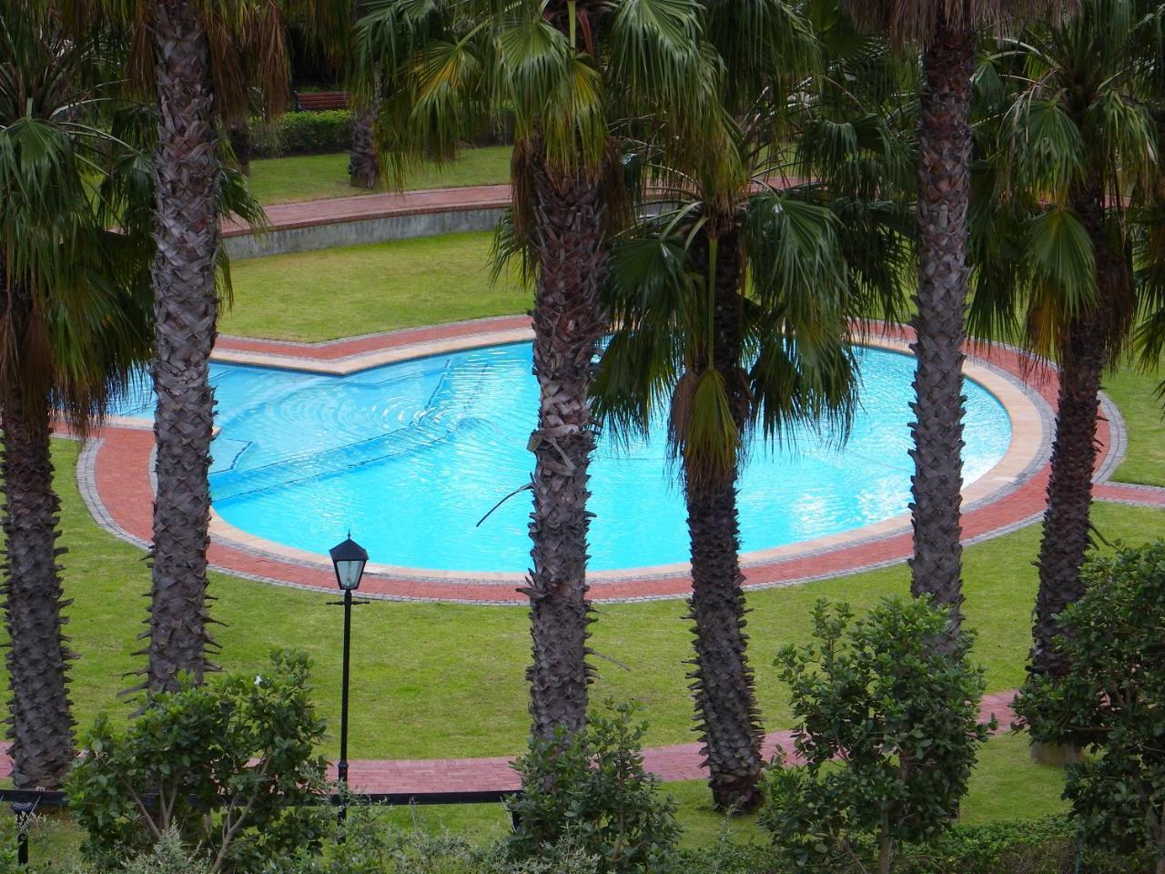 Majorca Apartments By Bon Hotels Cape Town Bagian luar foto