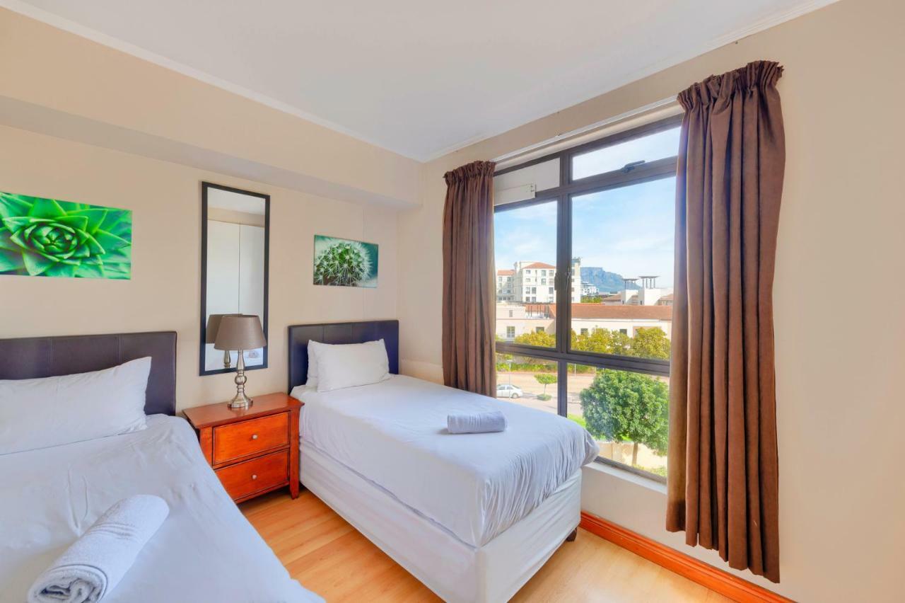 Majorca Apartments By Bon Hotels Cape Town Bagian luar foto